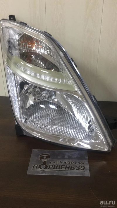 Лот: 16152203. Фото: 1. Фара Правая Toyota Prius 03-09... Оптика и освещение