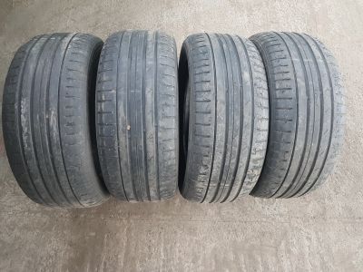 Лот: 14128403. Фото: 1. 255 55 18 Nokian комплект, одно... Шины