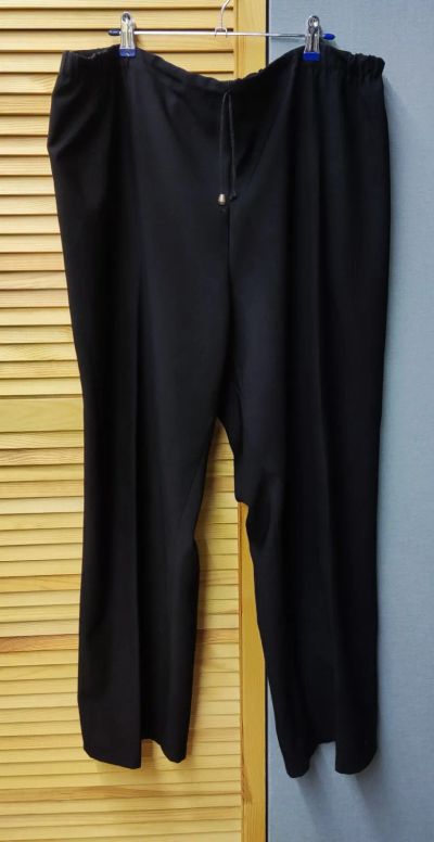 Лот: 25858302. Фото: 1. Брюки женские, тонкие, на резинке... Брюки, шорты