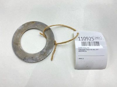 Лот: 25318738. Фото: 1. Шайба Volkswagen Passat 1997 8D0399423A... Кузов