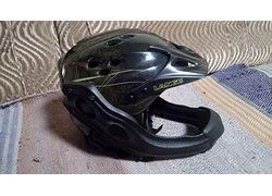 Лот: 18356855. Фото: 1. Шлем для экстремального катания... Шлемы