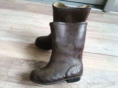 Лот: 13987891. Фото: 1. Резиновые сапоги для девочки на... Сапоги