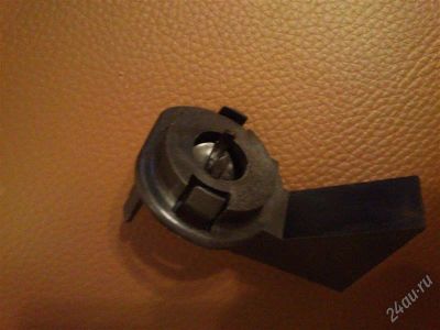 Лот: 2793658. Фото: 1. зажим тяги замка капота ford focus... Кузов