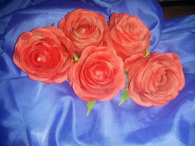 Лот: 6006524. Фото: 1. Розы (бутоны). Искусственные и сувенирные цветы