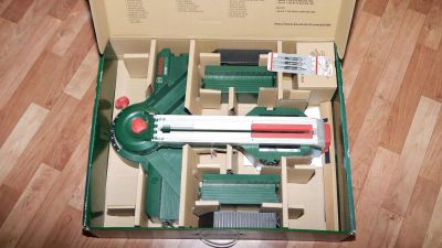 Лот: 9121105. Фото: 1. Рабочий стол Bosch PLS 300 Set. Расходные материалы, сменные насадки