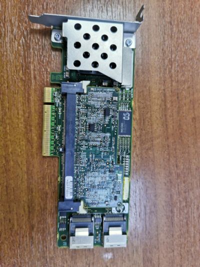 Лот: 17800904. Фото: 1. HP Smart Array P410. Другое (серверы, схд)