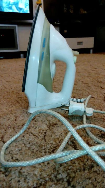 Лот: 8323797. Фото: 1. Утюг паровой Philips Mistral 2005. Утюги, парогенераторы, отпариватели
