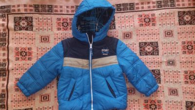 Лот: 3688025. Фото: 1. демисезонная курточка на мальчика. Верхняя одежда