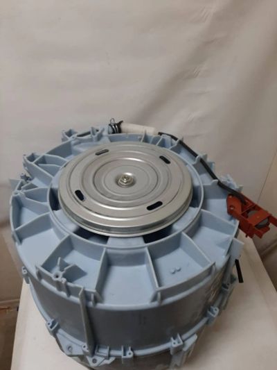 Лот: 21369652. Фото: 1. Бак Bosch, Siemens 9000212739... Запчасти для стиральных и посудомоечных машин
