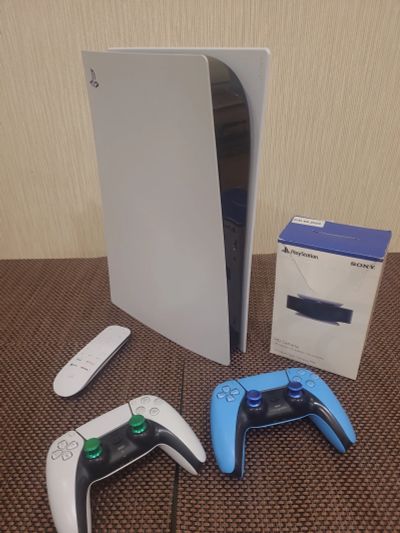 Лот: 24007149. Фото: 1. Sony playstation 5. Аксессуары для игровых приставок, консолей, геймпады