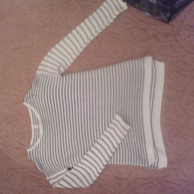 Лот: 4136238. Фото: 1. Кофта в полоску. Pull and bear... Свитеры, толстовки, худи