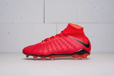 Лот: 11640981. Фото: 1. Футбольная обувь Nike Hypervenom... Кеды, кроссовки, слипоны