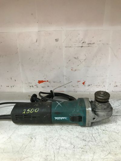 Лот: 18267572. Фото: 1. УШМ Makita 9565 H. Электроинструмент