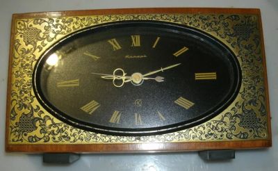 Лот: 19112170. Фото: 1. Часы Янтарь, ссср. Часы настенные, настольные