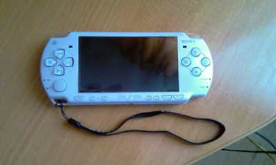 Лот: 4948796. Фото: 1. psp 2000 в идеале. Игровые приставки, консоли