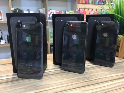 Лот: 16989073. Фото: 1. iPhone 8 64gb. Гарантия. Оригинал. Смартфоны