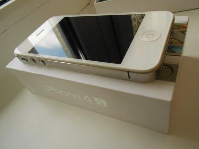 Лот: 3218736. Фото: 1. iphone 4s срочно. Смартфоны