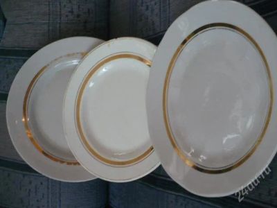 Лот: 2715191. Фото: 1. 3 тарелки с золотой каемкой СССР. Тарелки, блюда, салатники