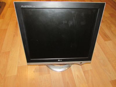 Лот: 9975241. Фото: 1. Монитор 17 дюймов 1280х1024 LG... ЖК-мониторы