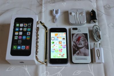Лот: 16478781. Фото: 1. iPhone 5S 16Gb Space Gray (полный... Смартфоны