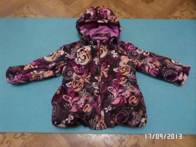 Лот: 12148572. Фото: 1. Демисезонная куртка на девочку... Верхняя одежда