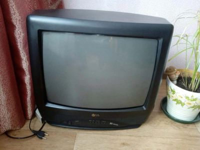 Лот: 11429156. Фото: 1. Продам цветной телевизор LG. Телевизоры