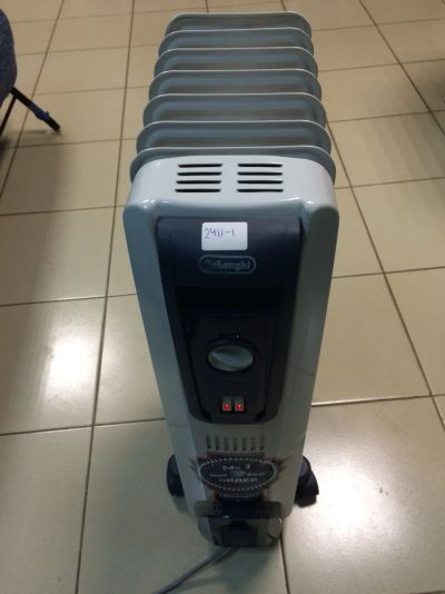 Лот: 8603928. Фото: 1. Радиатор масляный Delonghi gs770715. Обогреватели бытовые