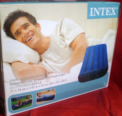 Лот: 4187966. Фото: 1. 🛏 Кровать надувная INTEX односпальная... Спальные мешки, надувные кровати, коврики туристические