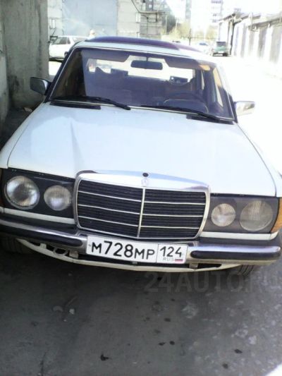 Лот: 5090015. Фото: 1. Mercedes-Benz W123, 1979. Автомобили