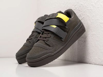 Лот: 24978384. Фото: 1. Кроссовки Adidas Forum Low Strap. Кеды, кроссовки, слипоны