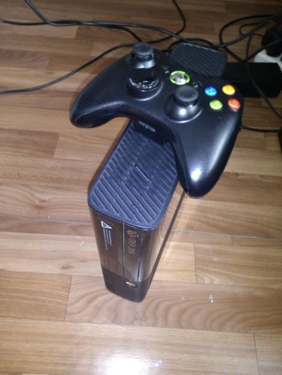 Лот: 5240501. Фото: 1. Продам XBOX 360 Freeboot. Игровые приставки, консоли