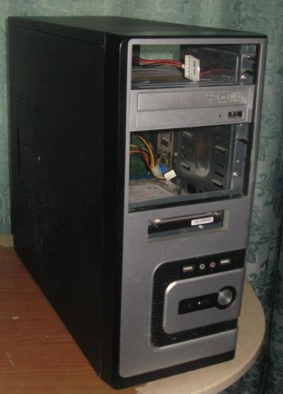 Лот: 9912908. Фото: 1. рабочий системный блок intel pentium4... Компьютеры в сборе