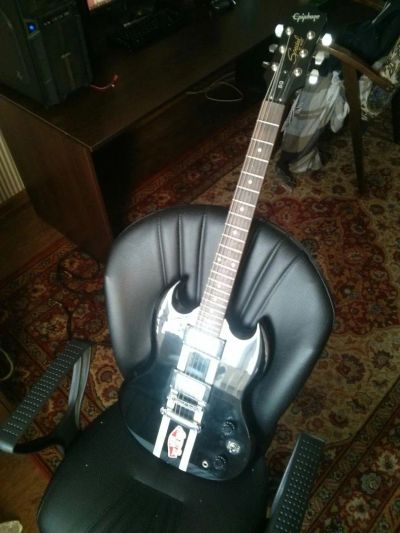 Лот: 9005305. Фото: 1. Электрогитара Epiphone SG Special... Гитары