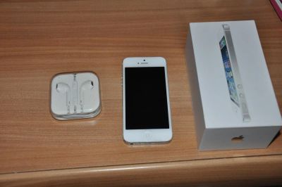 Лот: 5280886. Фото: 1. Apple iphone 5. Смартфоны