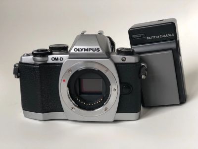 Лот: 17490887. Фото: 1. Olympus om-d E-M10 body. Цифровые беззеркальные со сменной оптикой