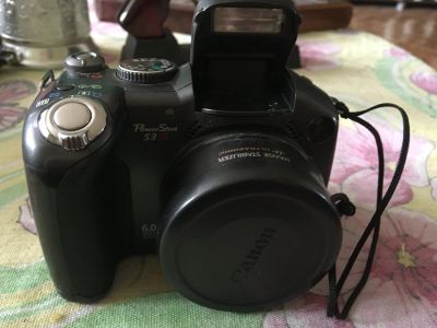 Лот: 22558158. Фото: 1. Фотоаппарат Canon. Много разных... Цифровые зеркальные