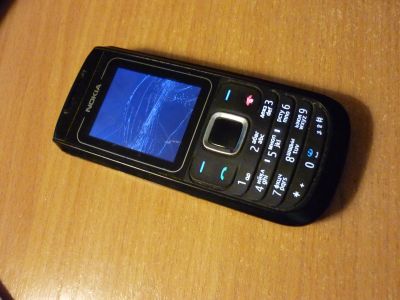 Лот: 17838672. Фото: 1. Телефон Nokia 1680c-2, разбит... Кнопочные мобильные телефоны