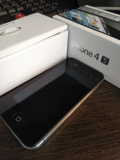 Лот: 11126738. Фото: 1. iPhone 4s 16Gb. Смартфоны