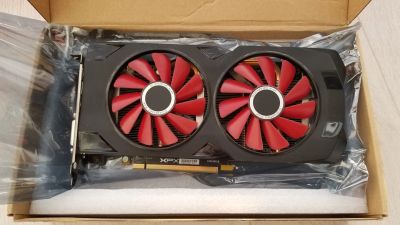 Лот: 21010869. Фото: 1. Видеокарта XFX RX570 8GB Samsung. Видеокарты