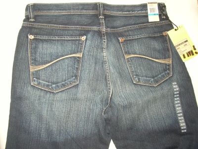 Лот: 6049678. Фото: 1. Джинсы комфортные зауженные DKNY... Брюки, джинсы, шорты