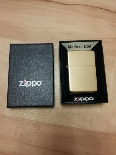 Лот: 8636142. Фото: 1. Зажигалка Zippo original. Зажигалки, спички, пепельницы