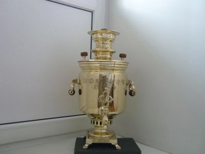 Лот: 11114373. Фото: 1. самовар наследников В.С. Баташева. Другое (посуда, кухонная утварь)