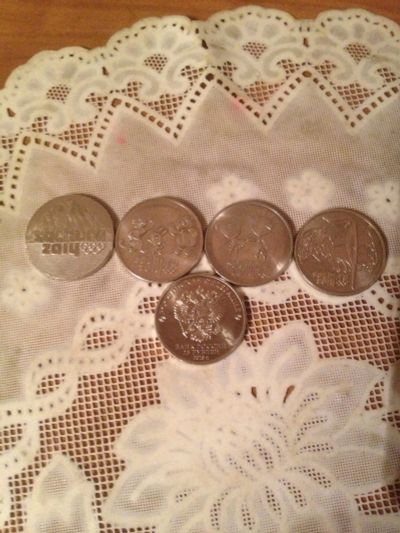 Лот: 12586608. Фото: 1. 25 рублевые монеты Олимпиада в... Сувенирные банкноты, монеты