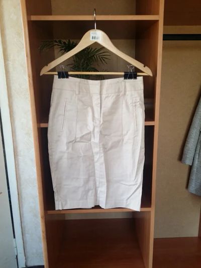 Лот: 9421833. Фото: 1. бежевая юбка карандаш Zara. Юбки