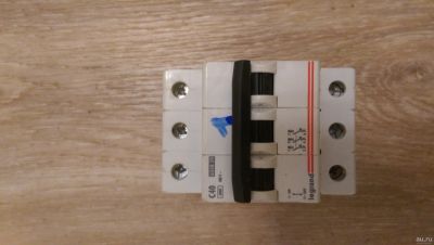 Лот: 14759520. Фото: 1. Автомат legrand. Автоматы, пакетники, предохранители