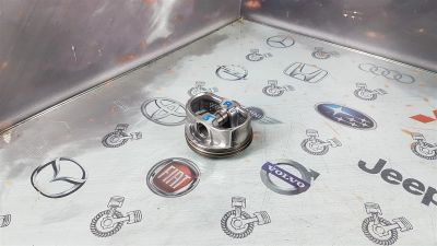 Лот: 23590043. Фото: 1. Поршень Lexus LS460 1UR-FSE 13101-38090. Двигатель и элементы двигателя