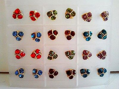 Лот: 2968252. Фото: 1. Серьги-гвоздики из Индии. Серьги, каффы