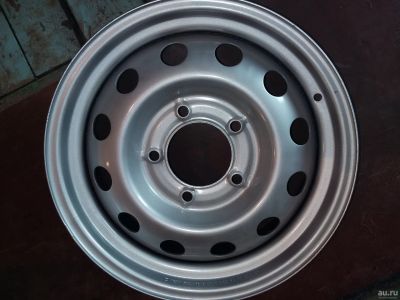 Лот: 16393804. Фото: 1. Диск Штамповка r-15 5*139,7 Шеви-нива. Диски