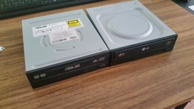Лот: 15456007. Фото: 1. 2 DVD. Приводы CD, DVD, BR, FDD