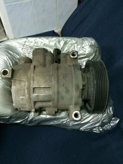 Лот: 8567358. Фото: 1. Компрессор кондиционера audi. Двигатель и элементы двигателя